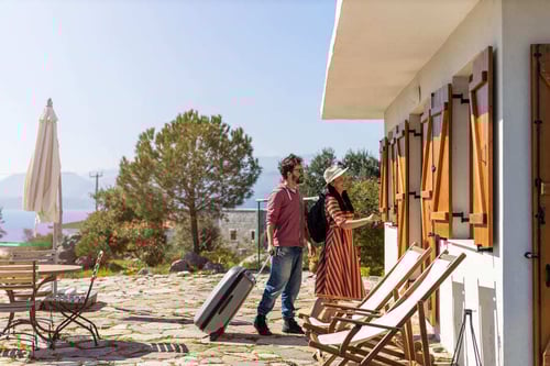 Location saisonnière : a-t-on besoin d’un garant ?
